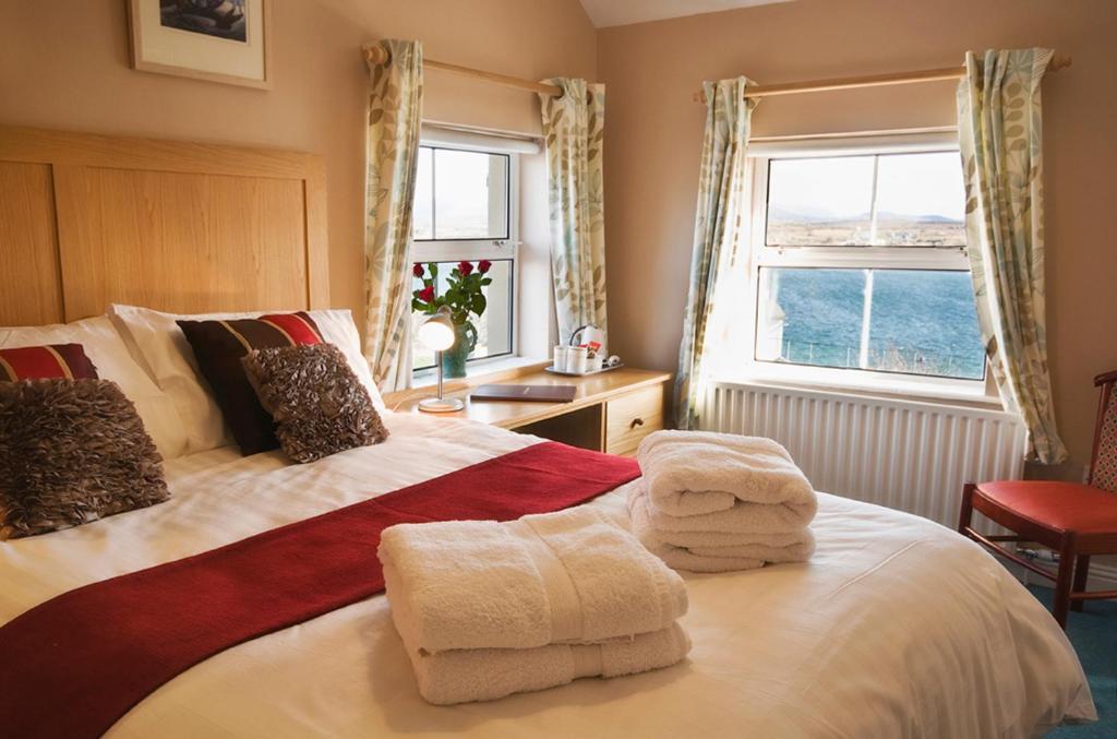 Roundstone Retreats Islandview Bed & Breakfast Ruang foto